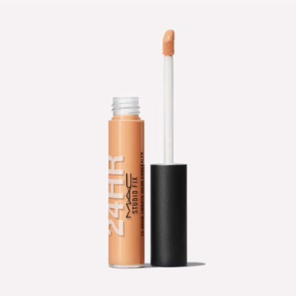 NWOB* MAC Studio Fix 24-Hour Smooth Wear Concealer NC44 - Picture 1 of 3